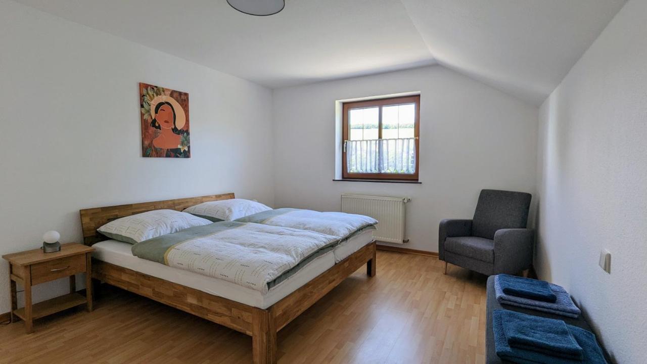 Apartamento Haus An Der Mosel Bernkastel-Kues Exterior foto