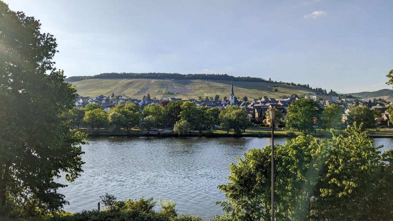 Apartamento Haus An Der Mosel Bernkastel-Kues Exterior foto